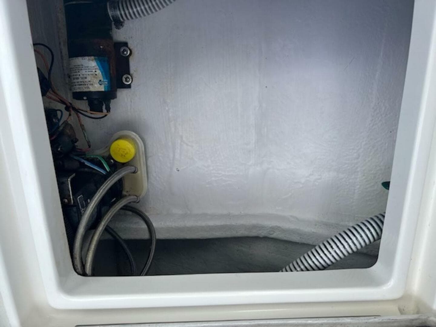 2008 Spectre 34 Center Console — photo 32