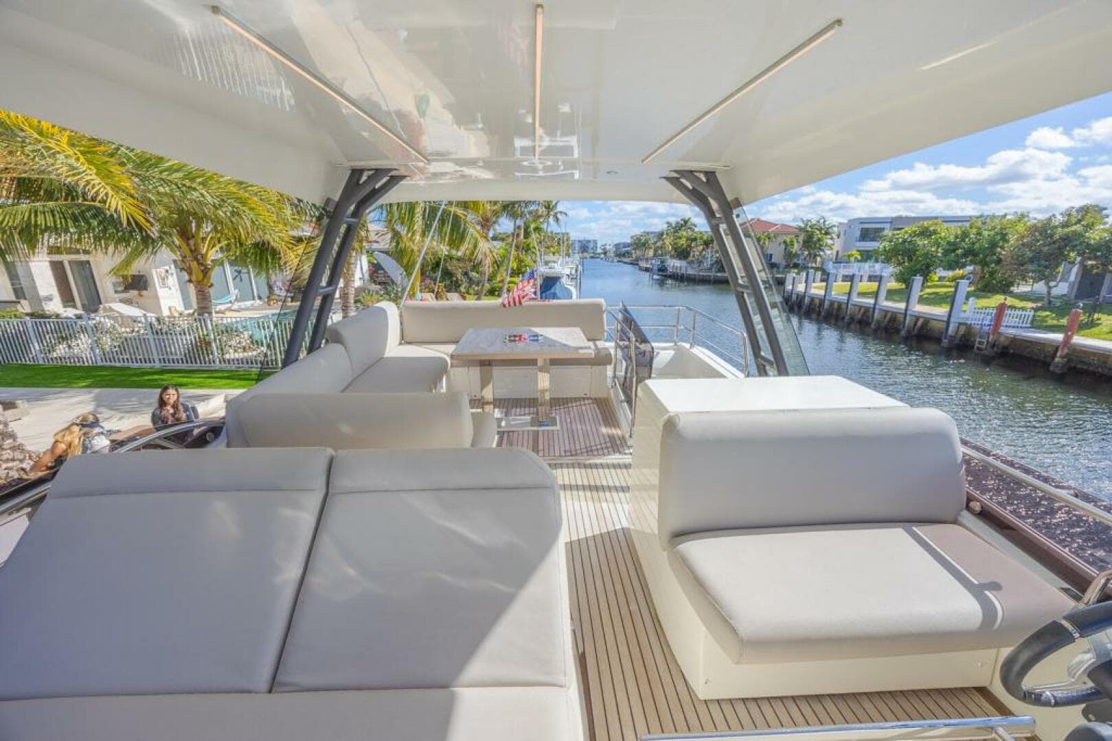 2021 Prestige 520 Flybridge — photo 27
