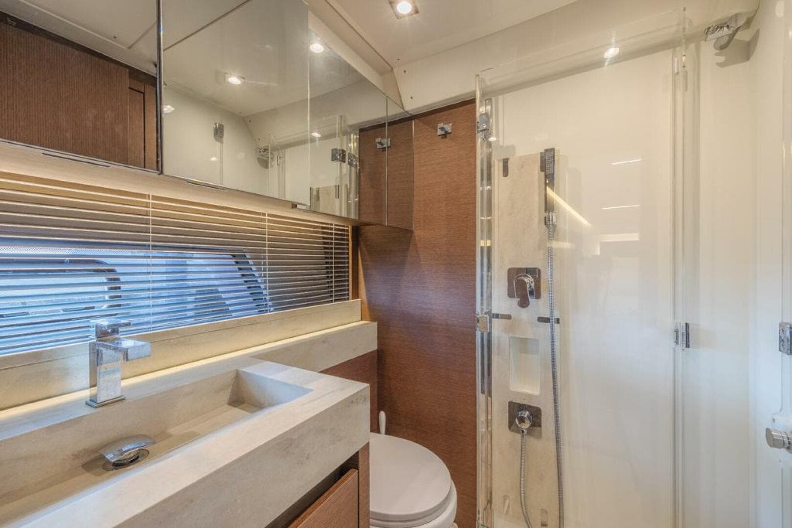 2021 Prestige 520 Flybridge — photo 47