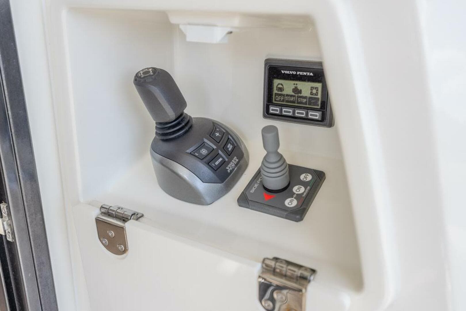 2021 Prestige 520 Flybridge — photo 31