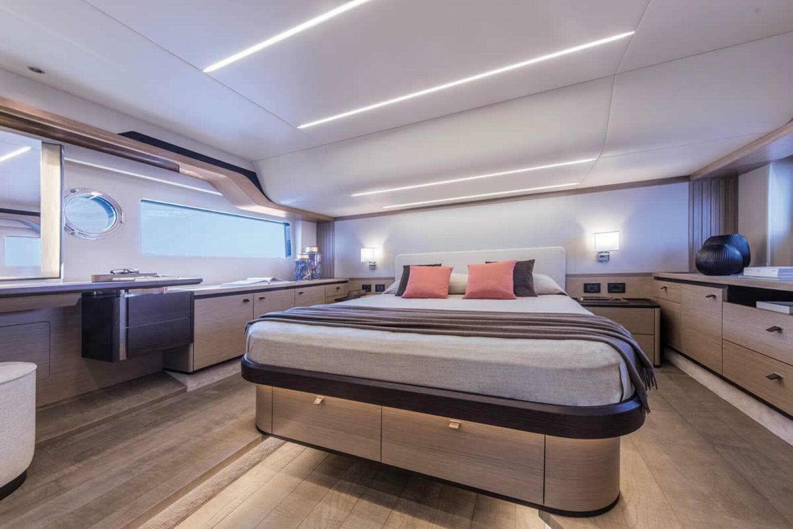 2027 Absolute 53 Navetta — photo 5