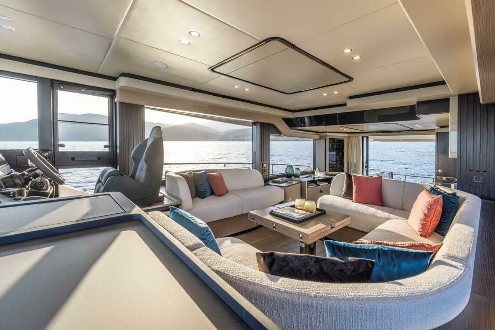 2027 Absolute 53 Navetta — photo 4