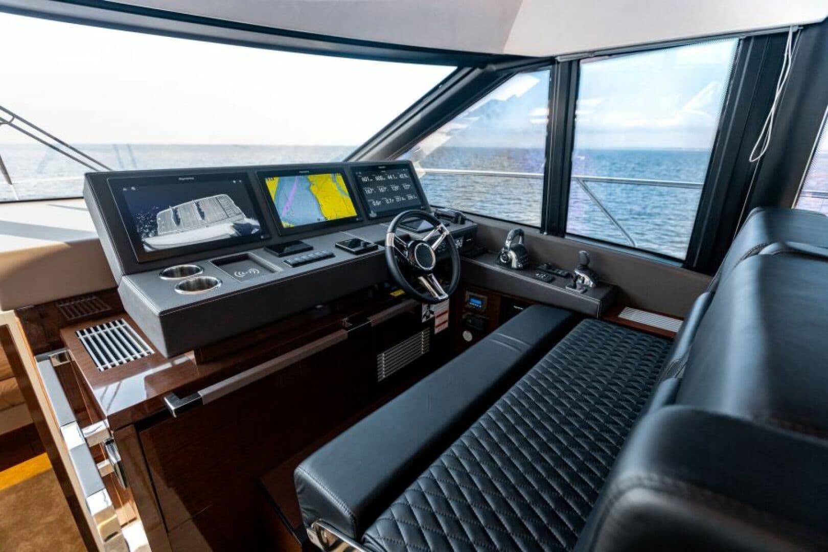2020 Prestige 630 Flybridge — photo 38