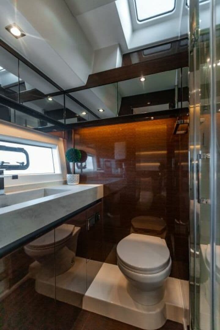 2020 Prestige 630 Flybridge — photo 34