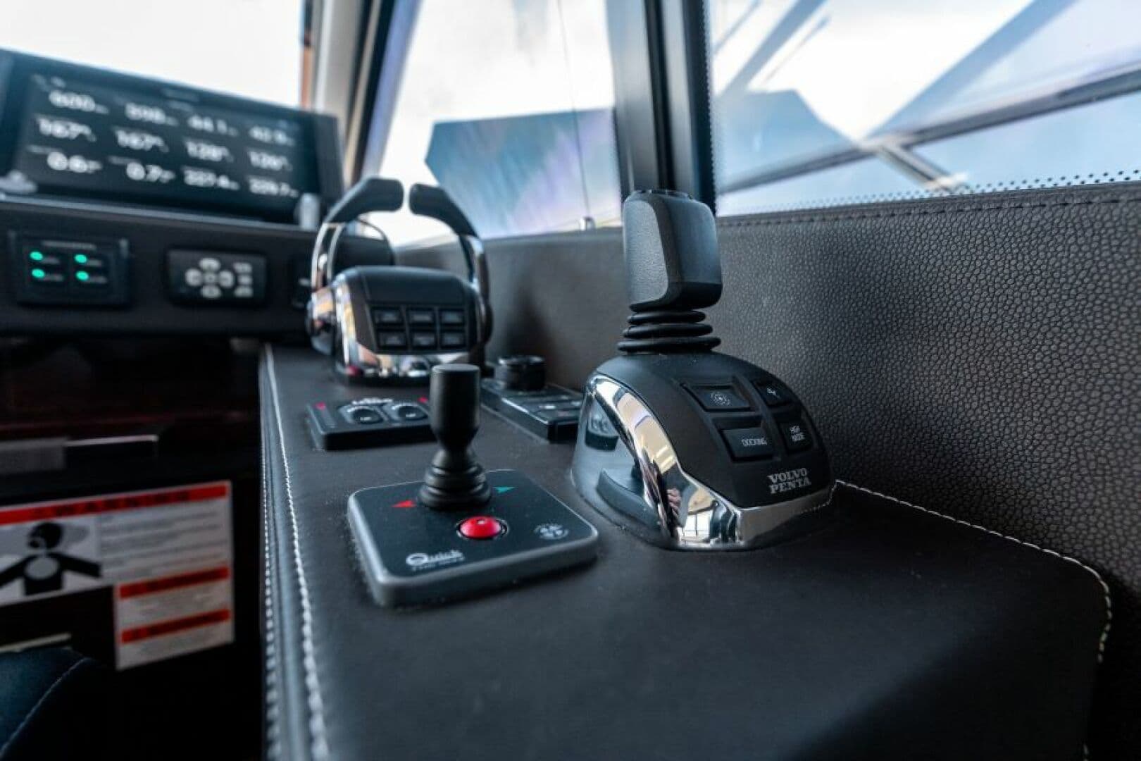 2020 Prestige 630 Flybridge — photo 42