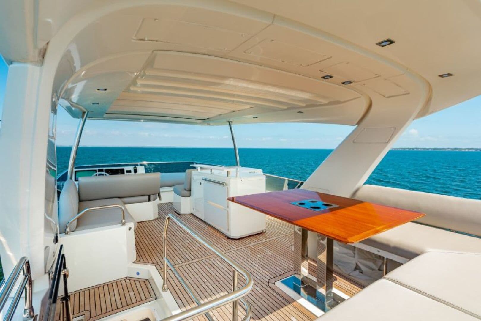 2020 Prestige 630 Flybridge — photo 46