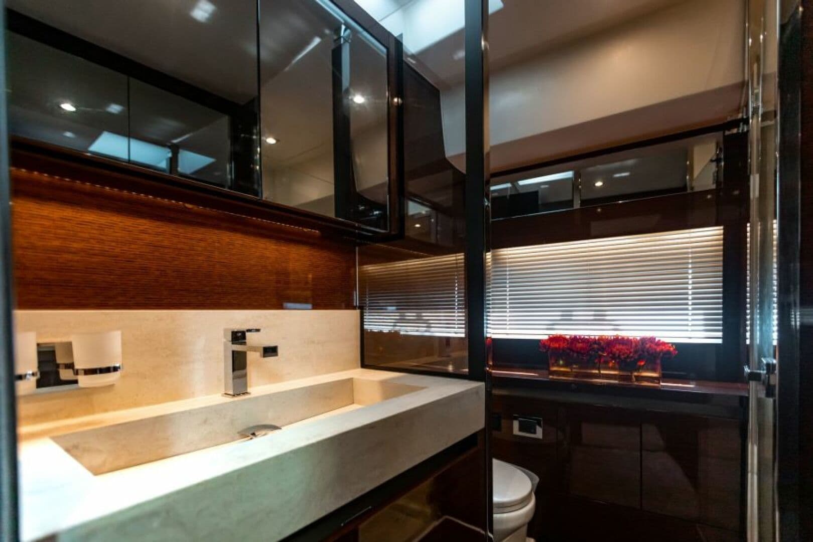 2020 Prestige 630 Flybridge — photo 22