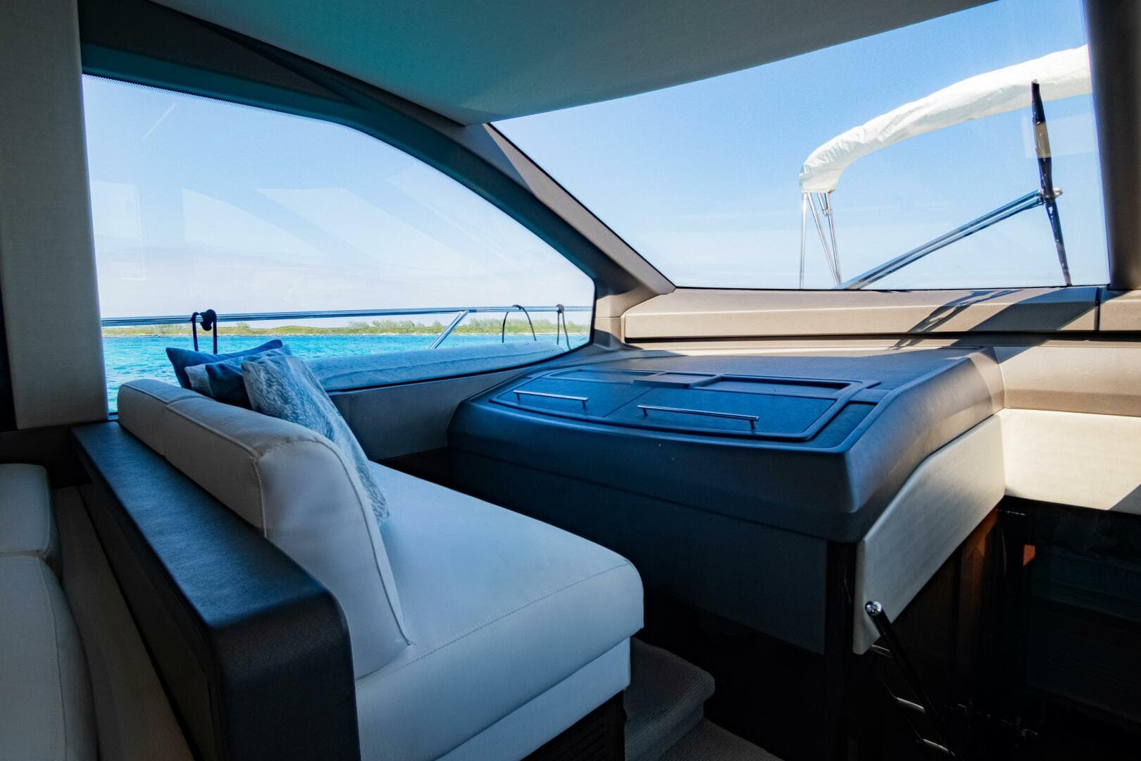 2018 Sunseeker Manhattan 66 — photo 13