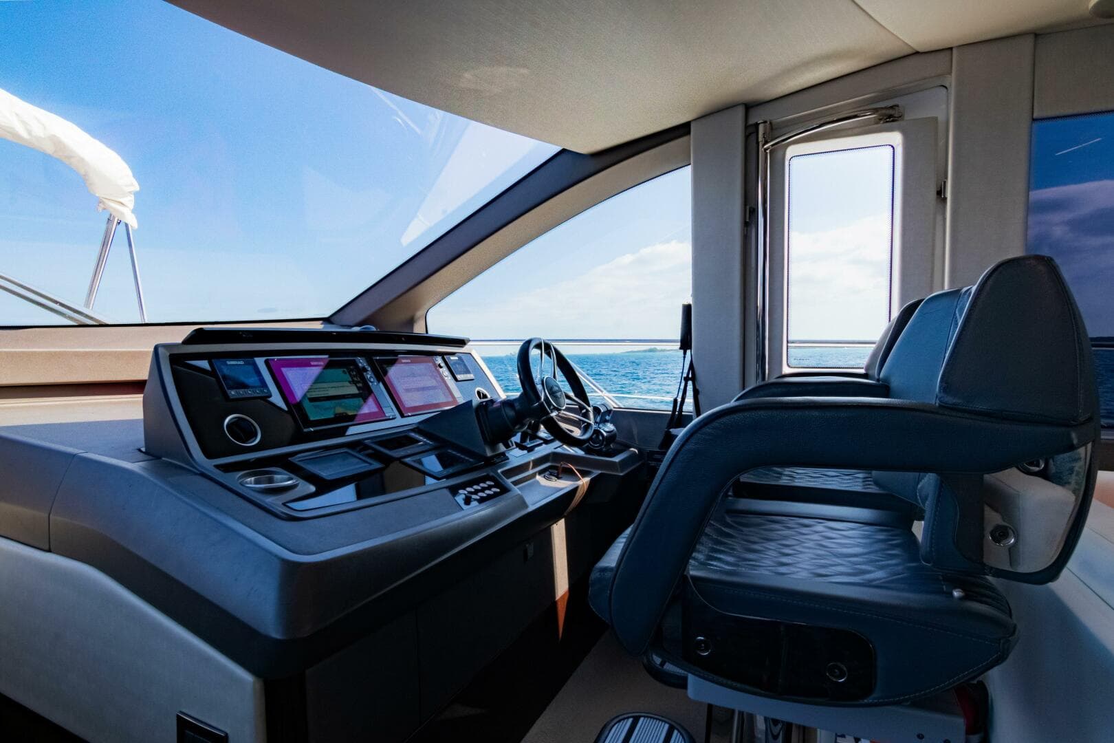 2018 Sunseeker Manhattan 66 — photo 12