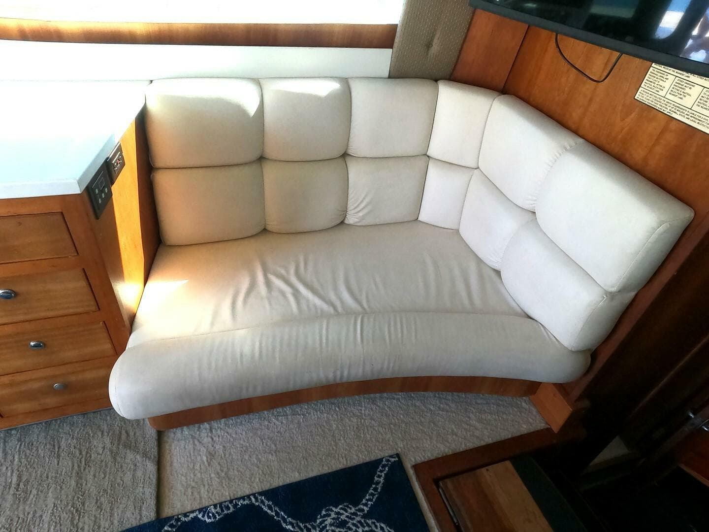 2002 Luhrs 34 Convertible — photo 16