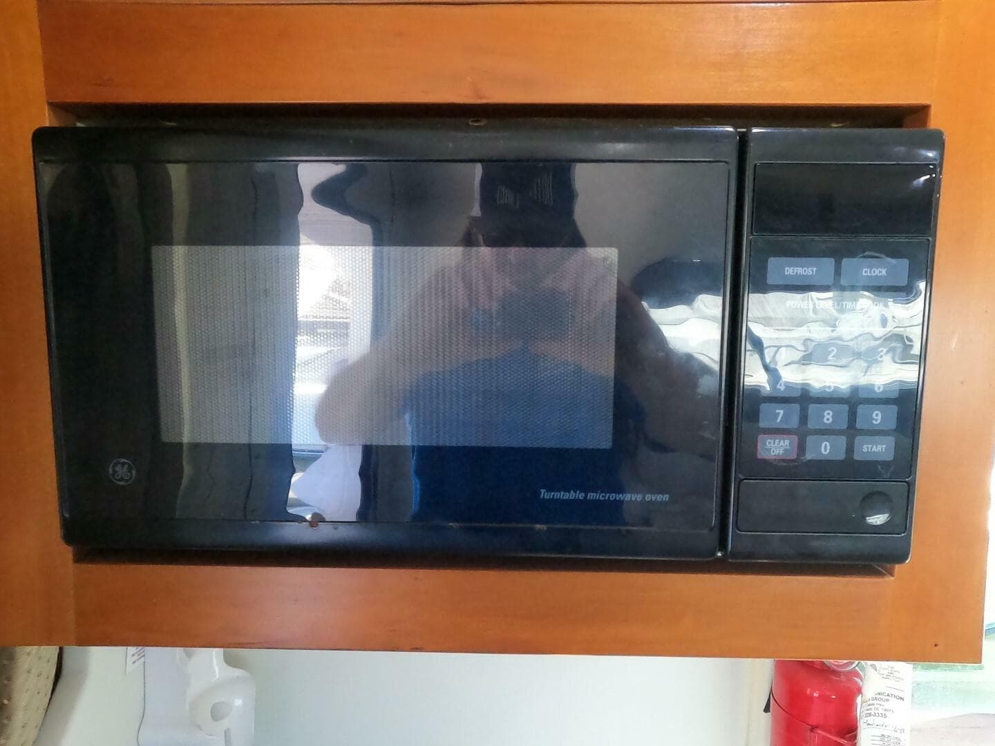 2002 Luhrs 34 Convertible — photo 32