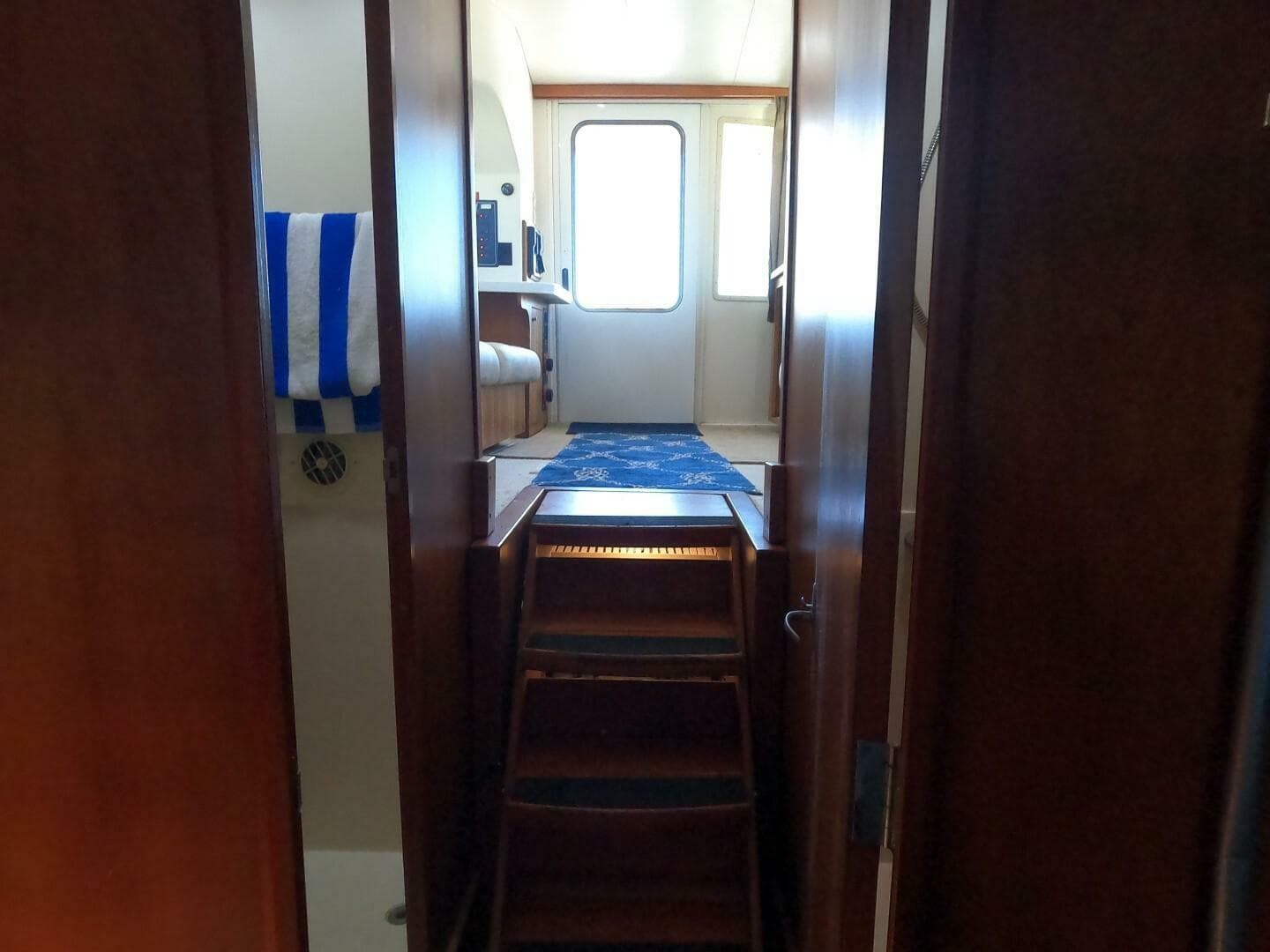 2002 Luhrs 34 Convertible — photo 31