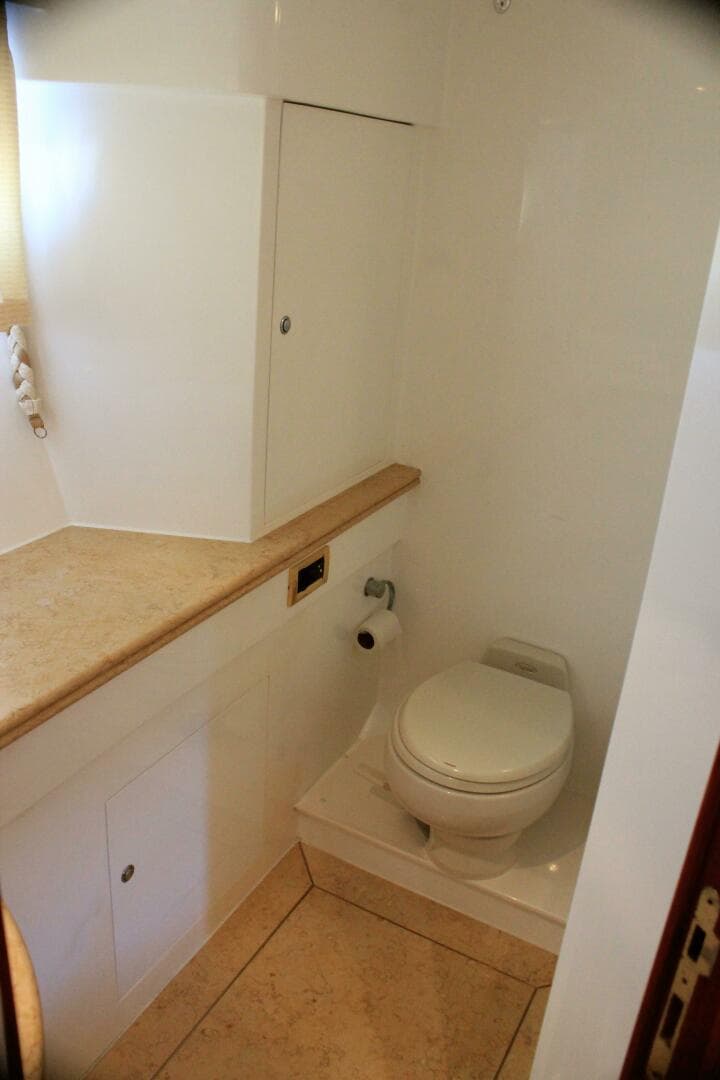 2004 Horizon P70 — photo 19