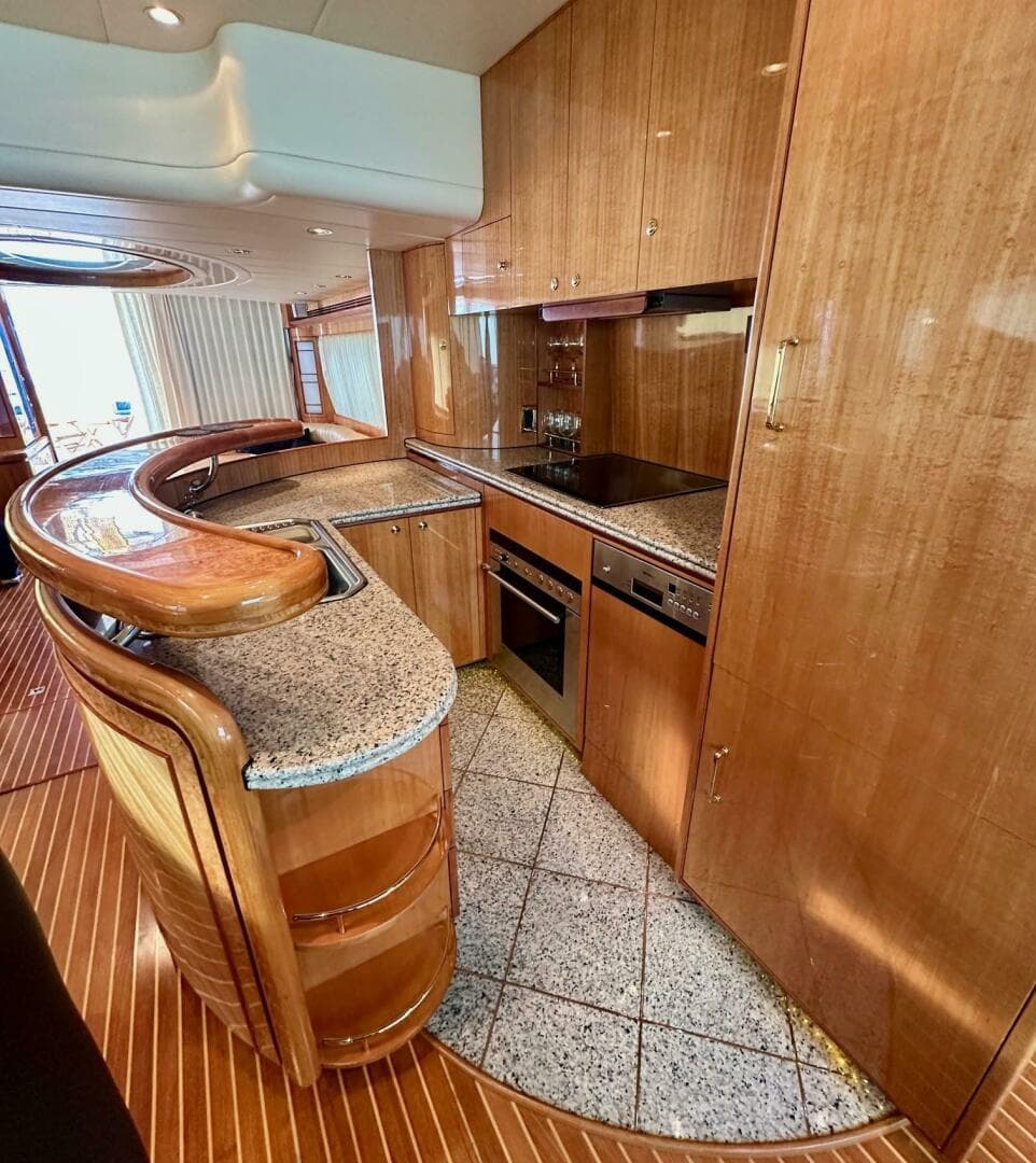 2004 Horizon P70 — photo 8