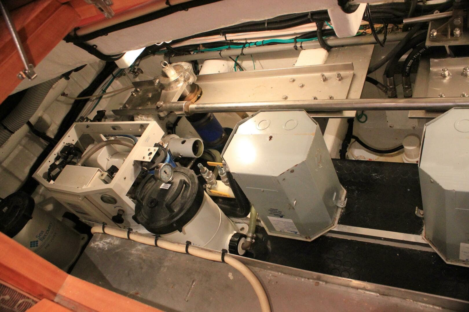 2004 Horizon P70 — photo 55