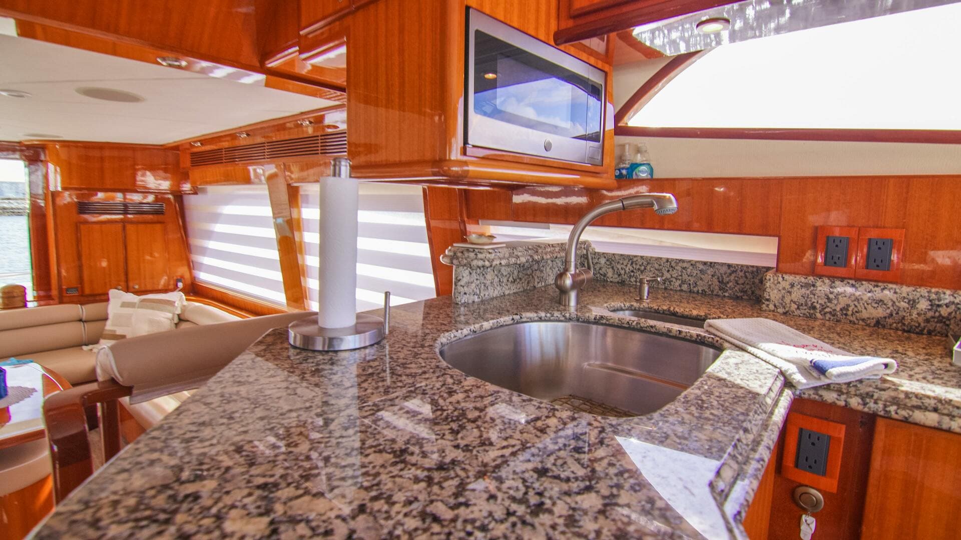 2008 Mckinna — photo 22