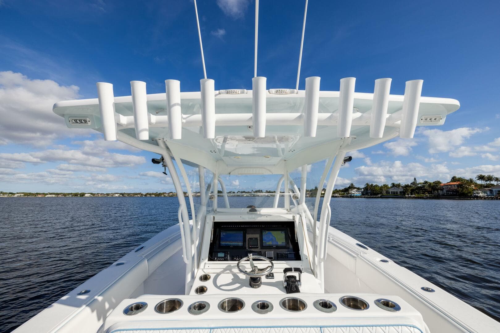 2018 Seahunter 33 Center Console — photo 12