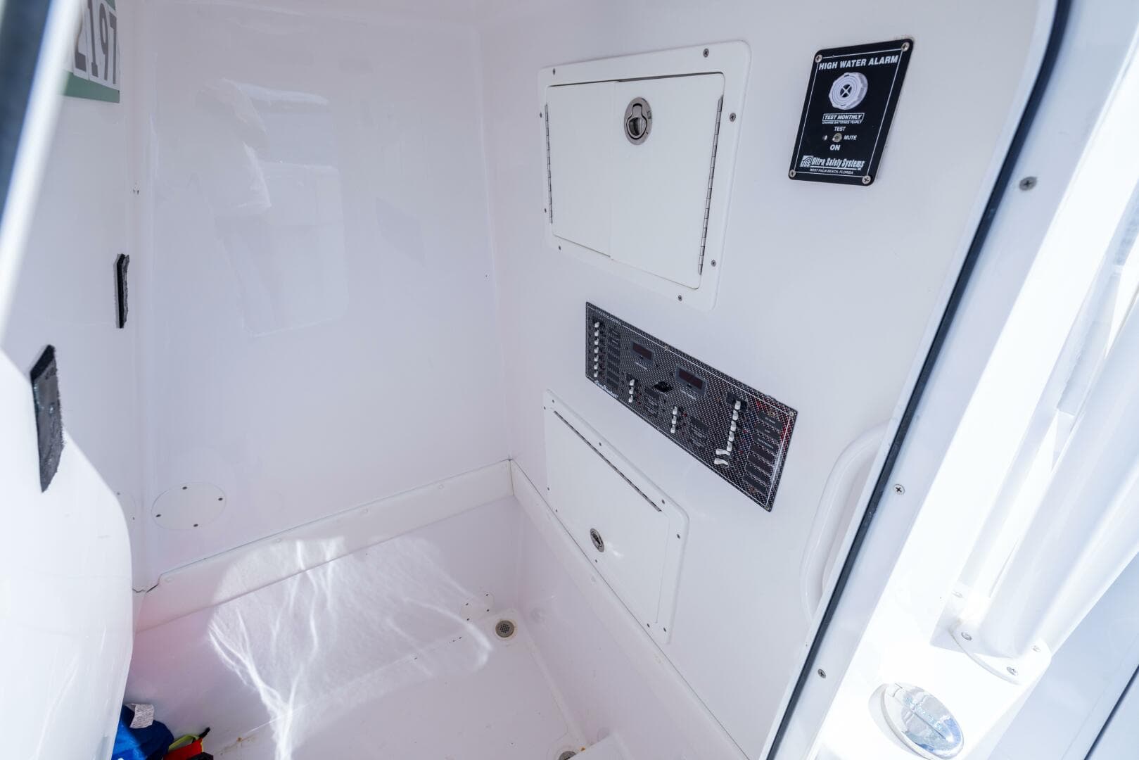 2018 Seahunter 33 Center Console — photo 16