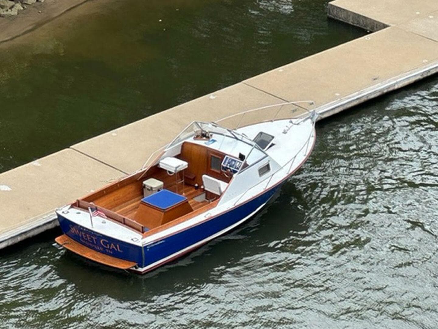 1968 Chris-Craft Cavalier Cutlass 26 — photo 3