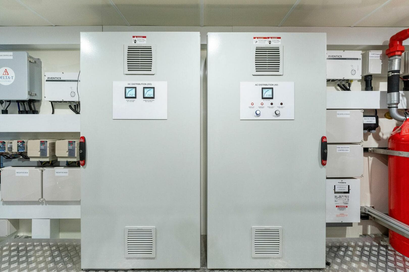 2023 Pearl 95 — photo 41