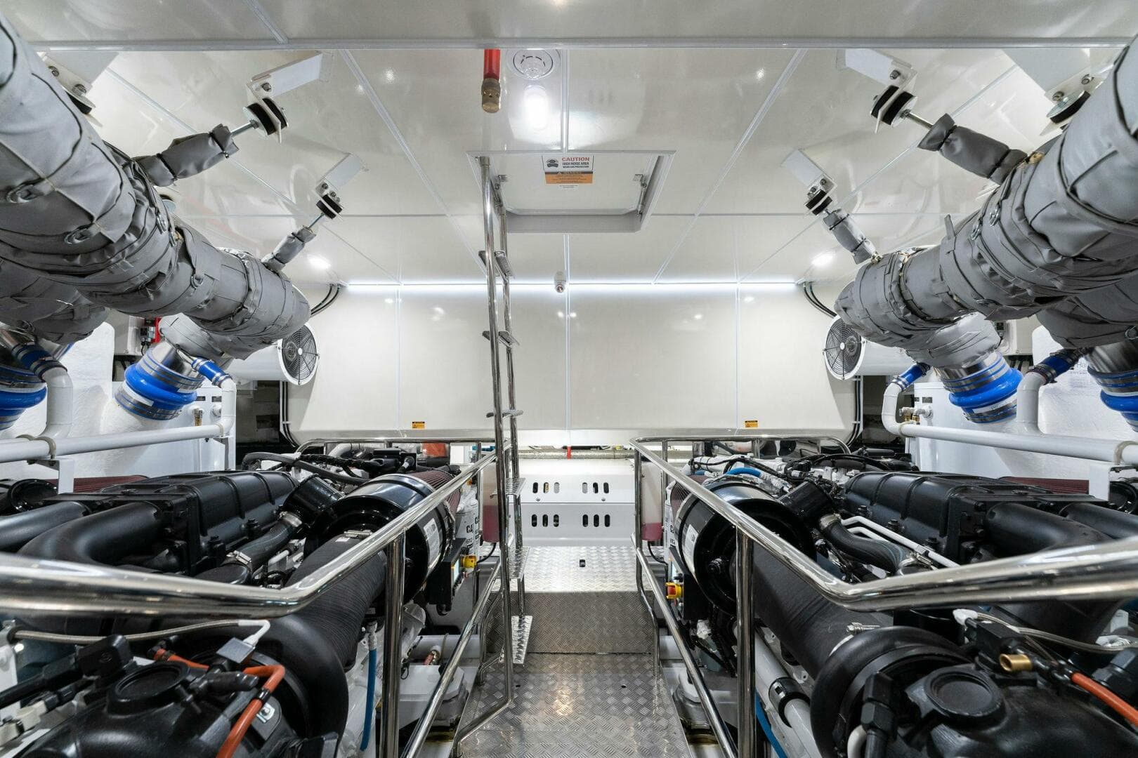 2023 Pearl 95 — photo 39