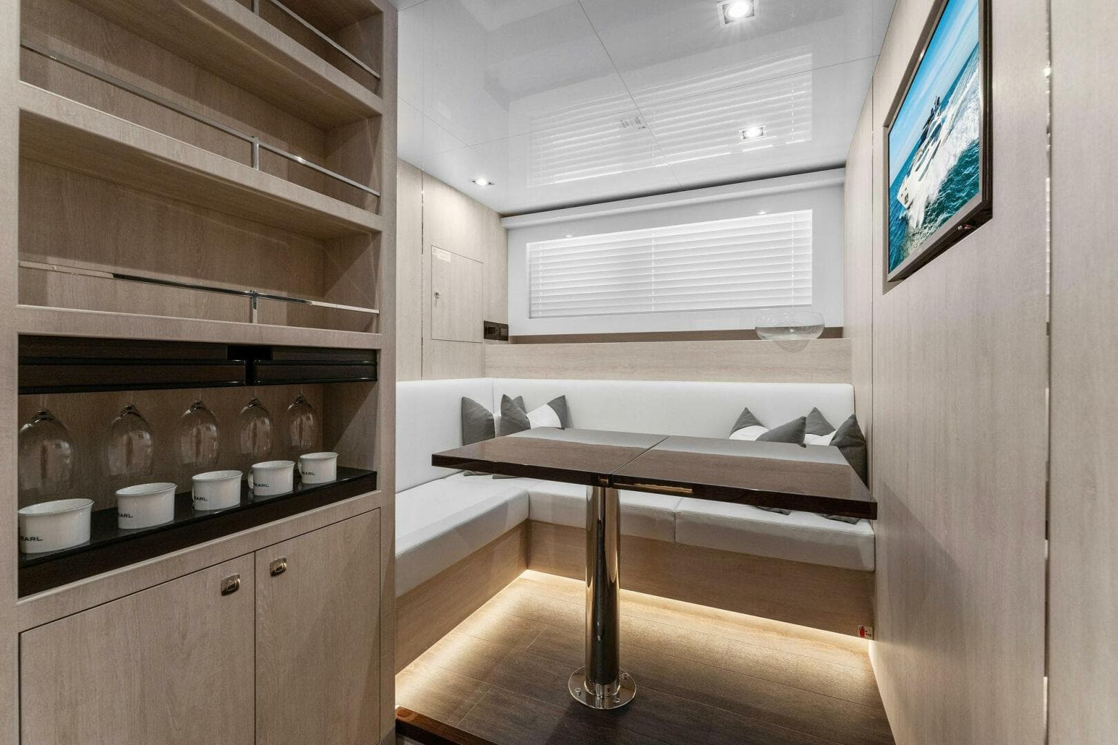 2023 Pearl 95 — photo 36