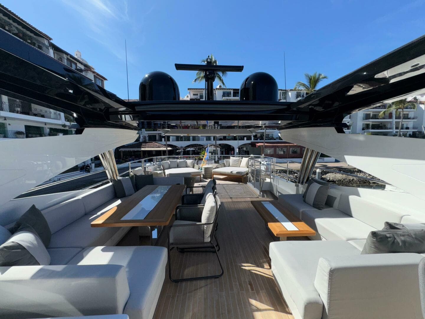 2023 Pearl 95 — photo 17