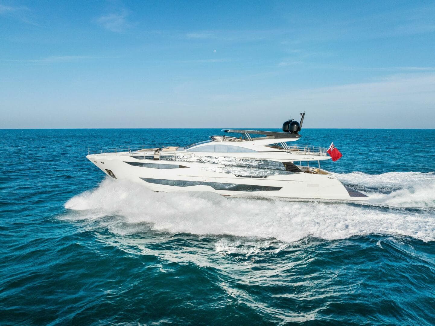 2023 Pearl 95 — photo 9