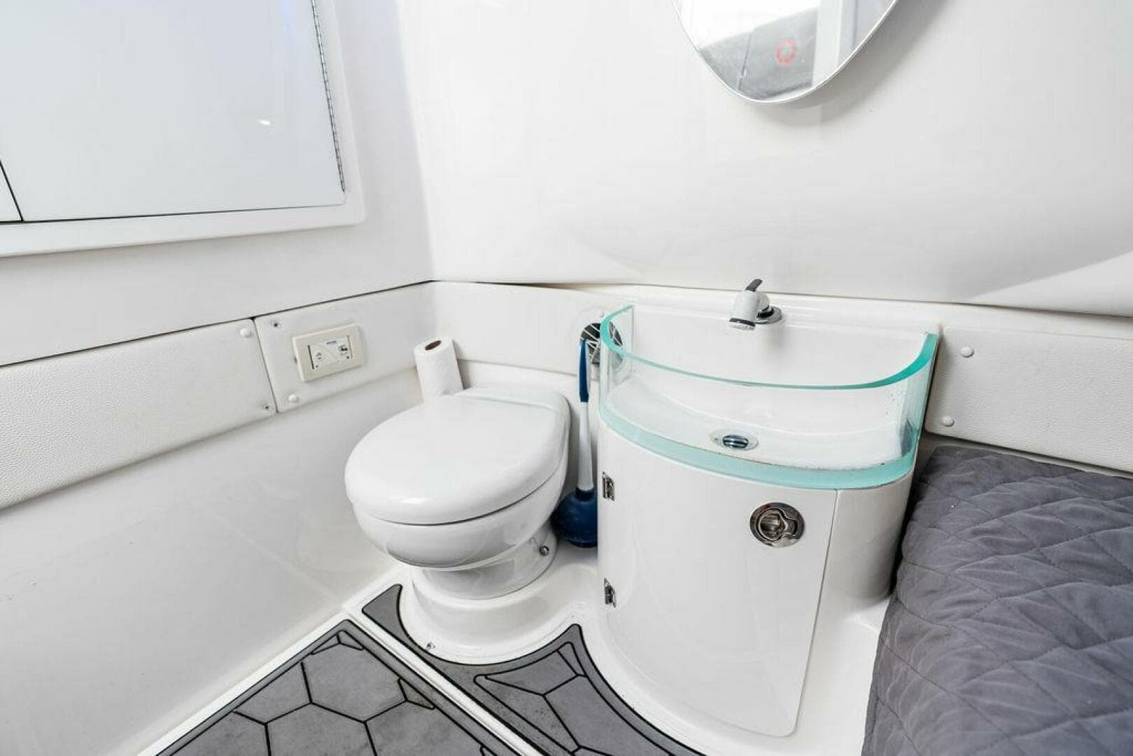 2021 Fountain 39 Nx — photo 22