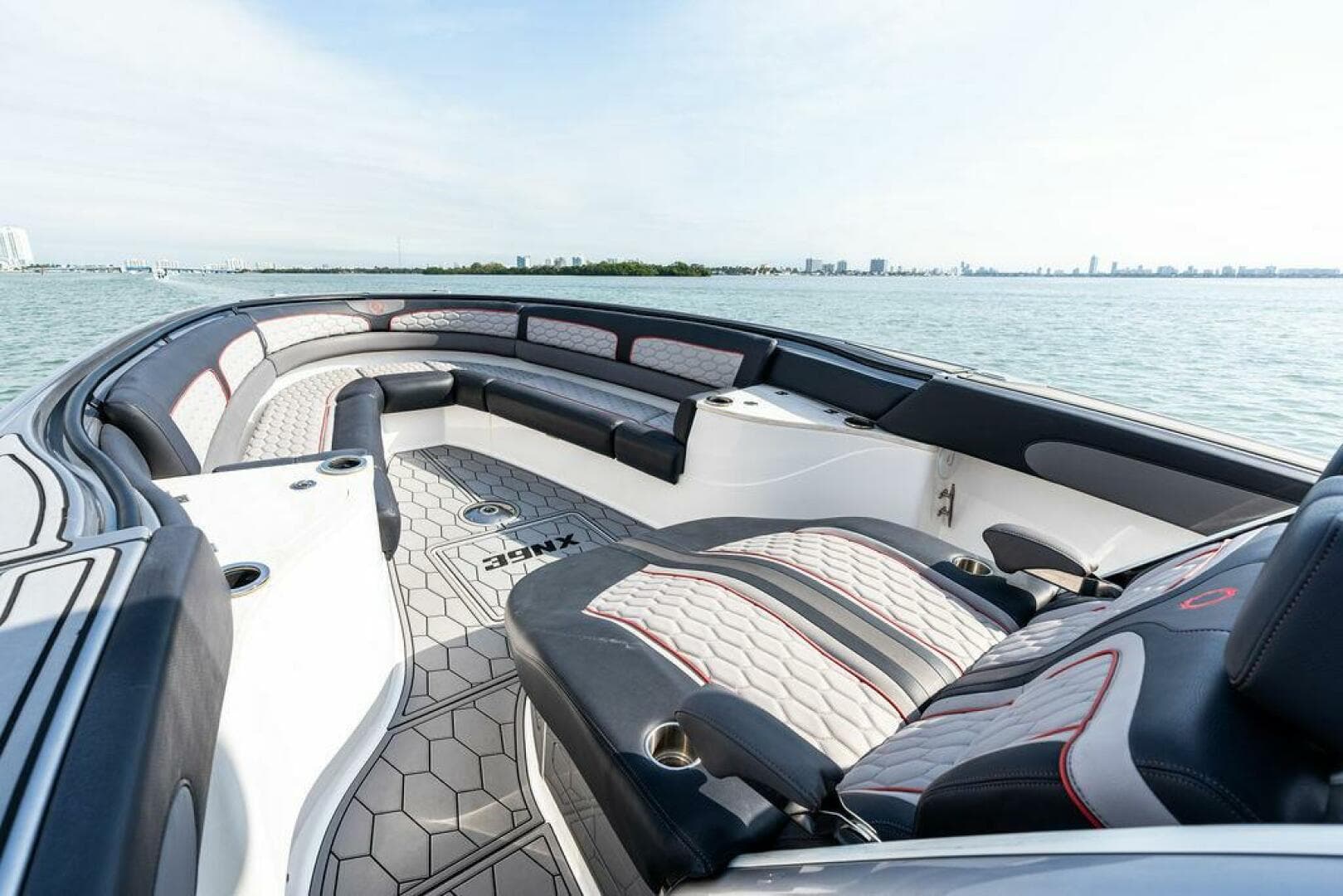 2021 Fountain 39 Nx — photo 20