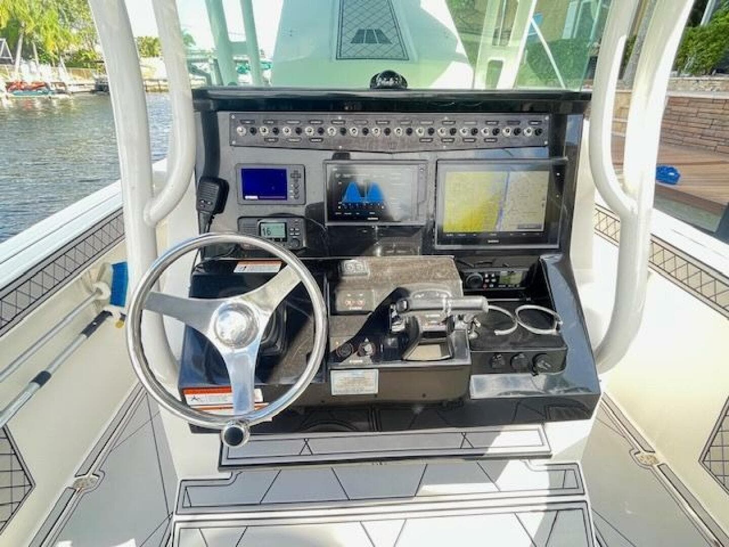 2019 Wellcraft 262 F CC — photo 10