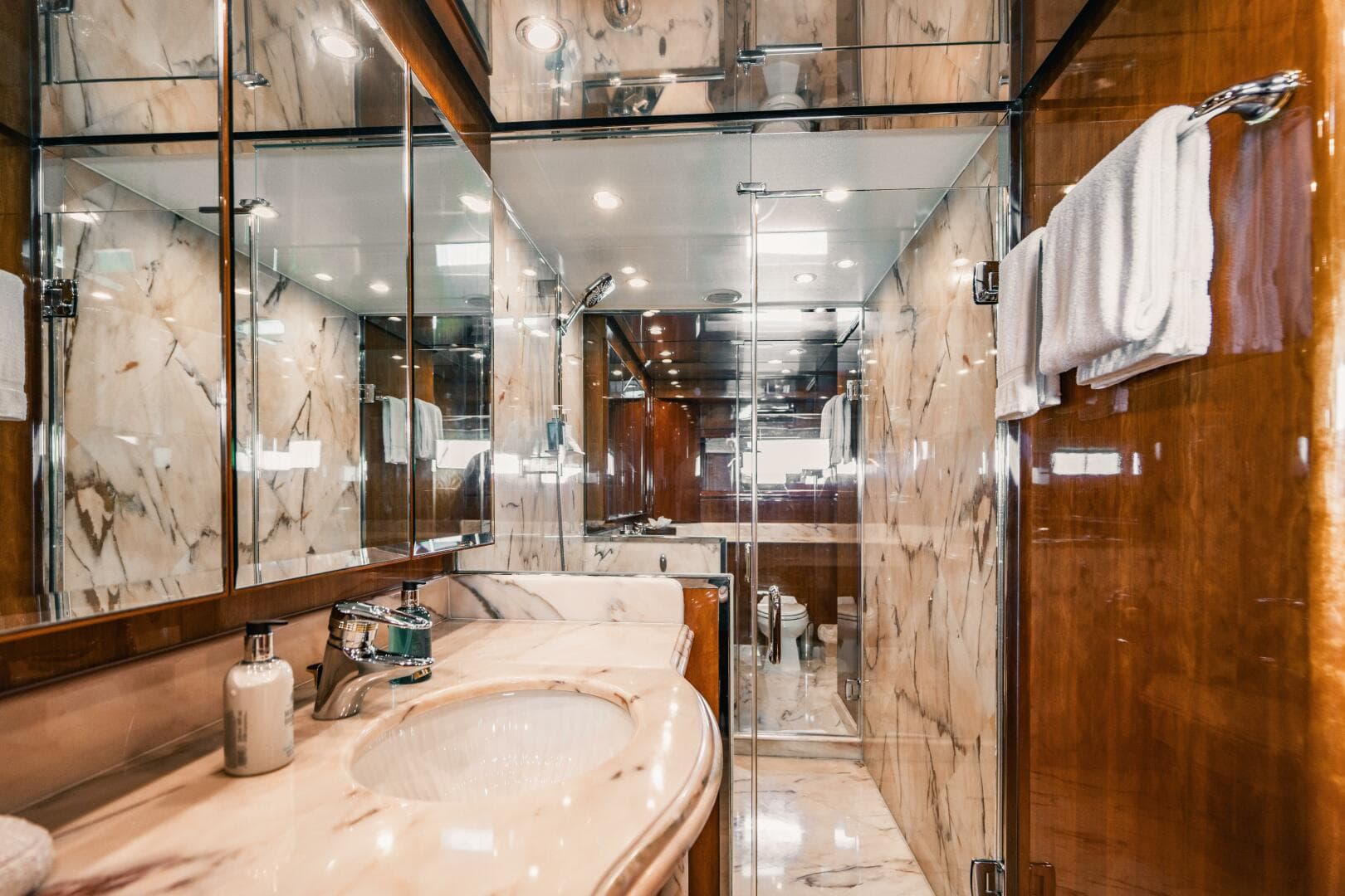 2005 Hargrave — photo 18