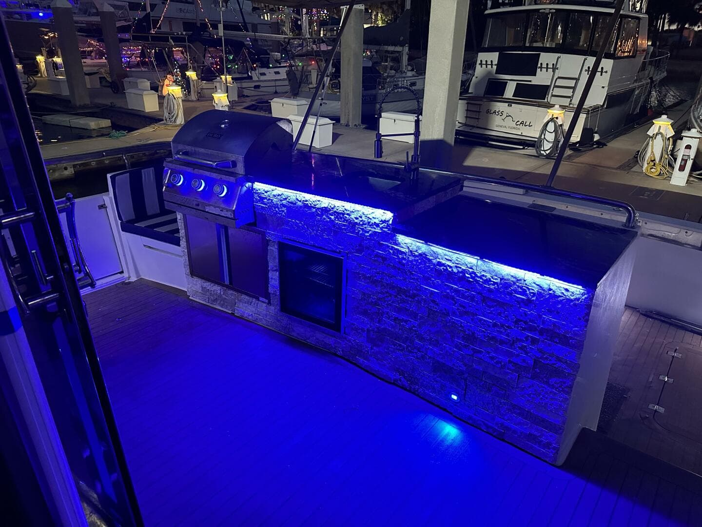 2004 Cheoy Lee — photo 12