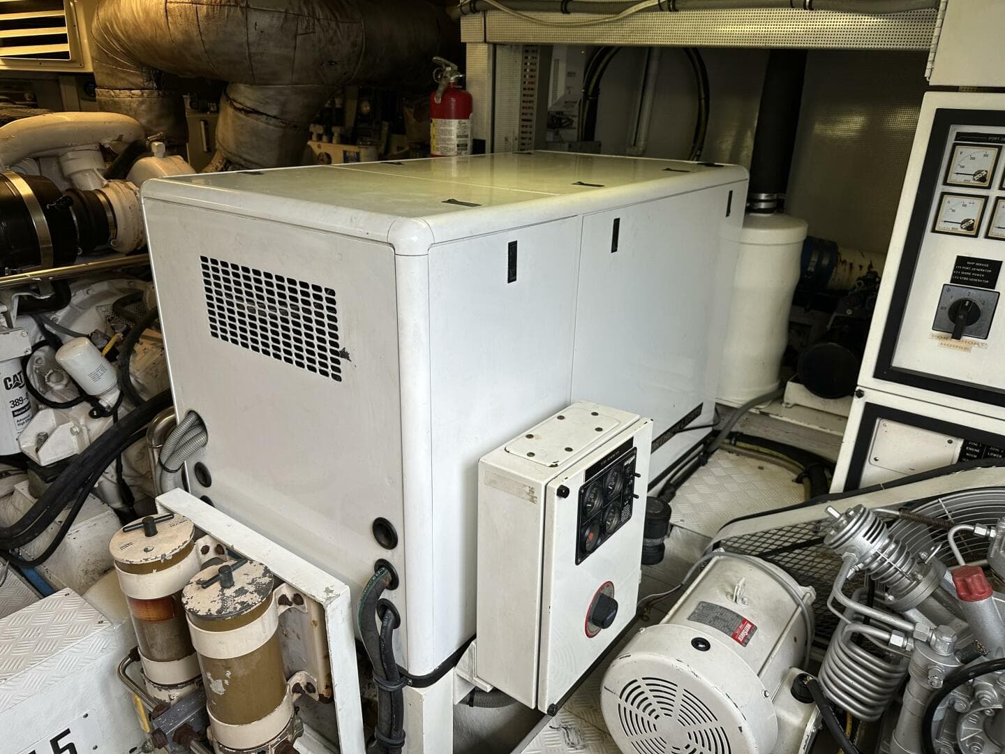 2004 Cheoy Lee — photo 32