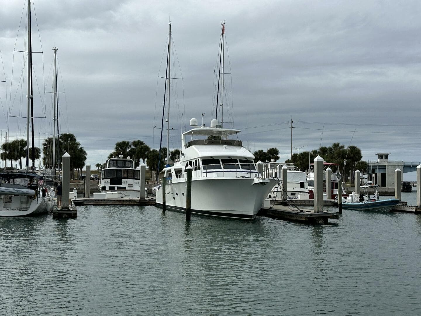 2004 Cheoy Lee — photo 10