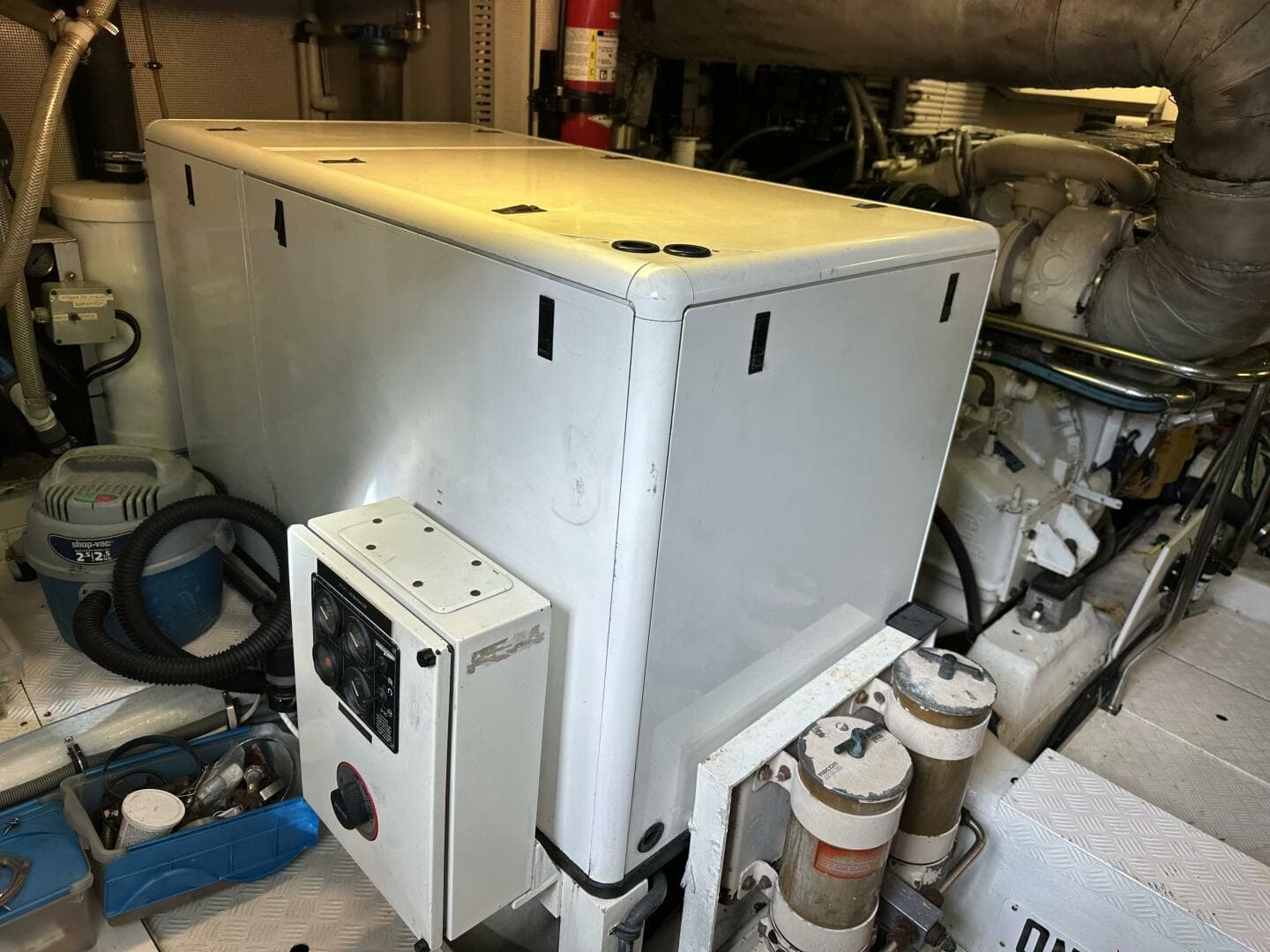 2004 Cheoy Lee — photo 36