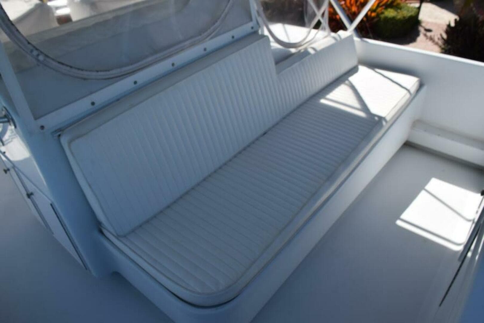 1990 Sunny Briggs Flybridge Sportfish — photo 34