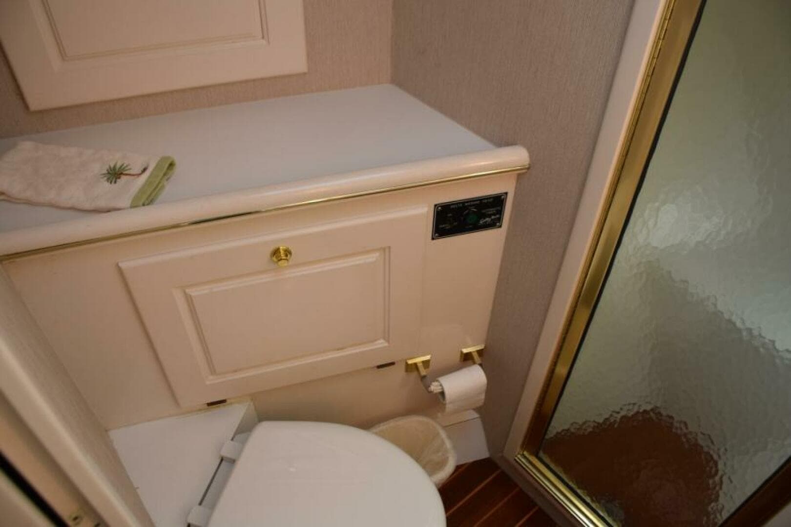 1990 Sunny Briggs Flybridge Sportfish — photo 22