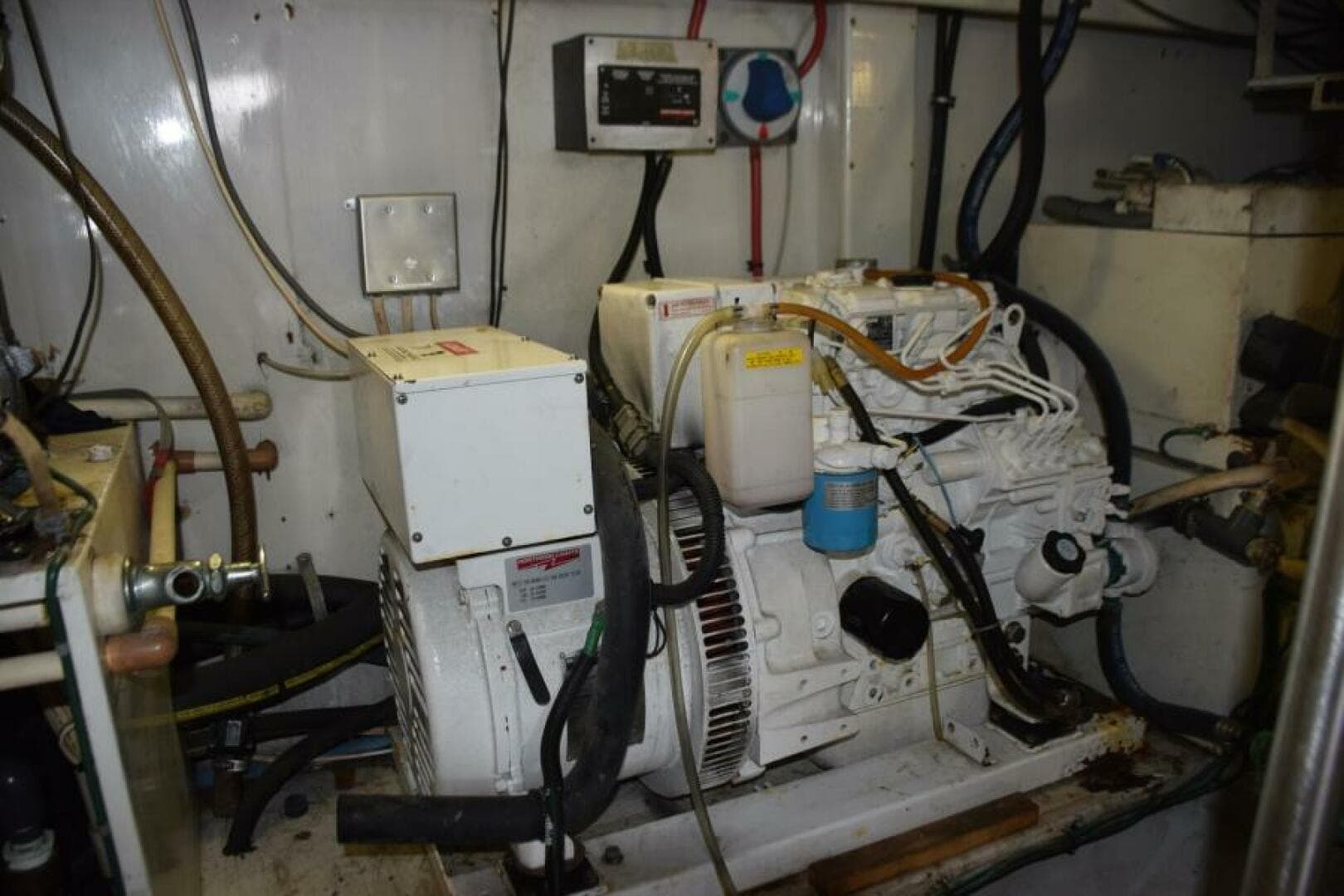 1990 Sunny Briggs Flybridge Sportfish — photo 48