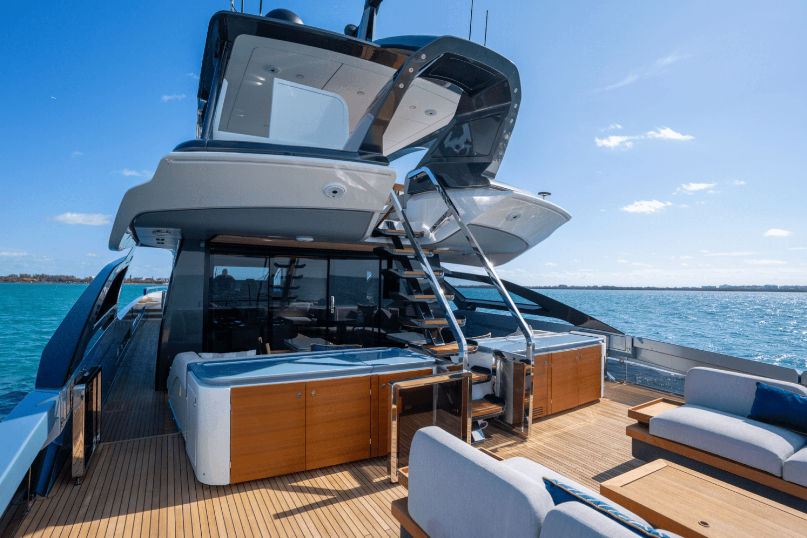 2022 Azimut S10 — photo 57