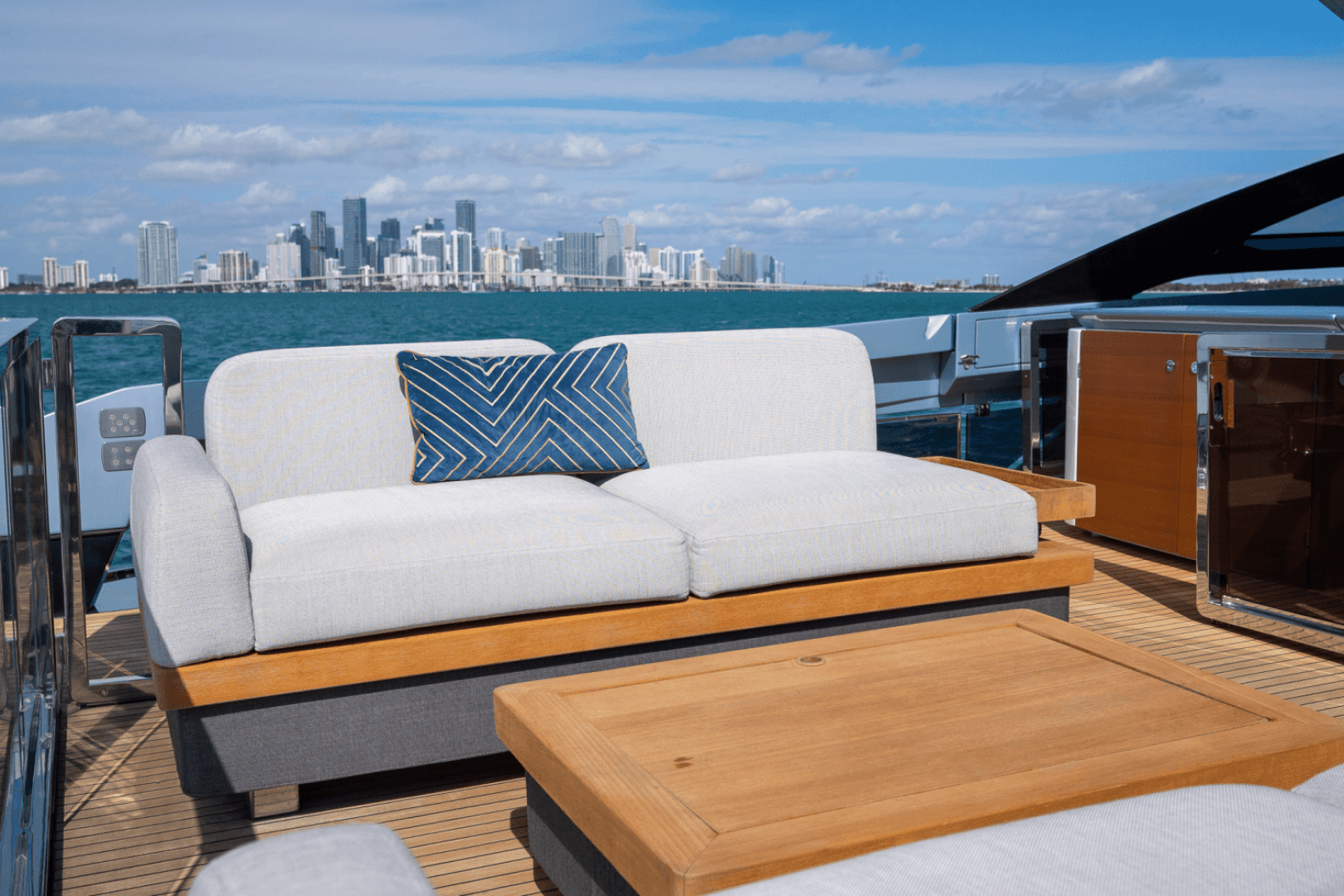 2022 Azimut S10 — photo 59