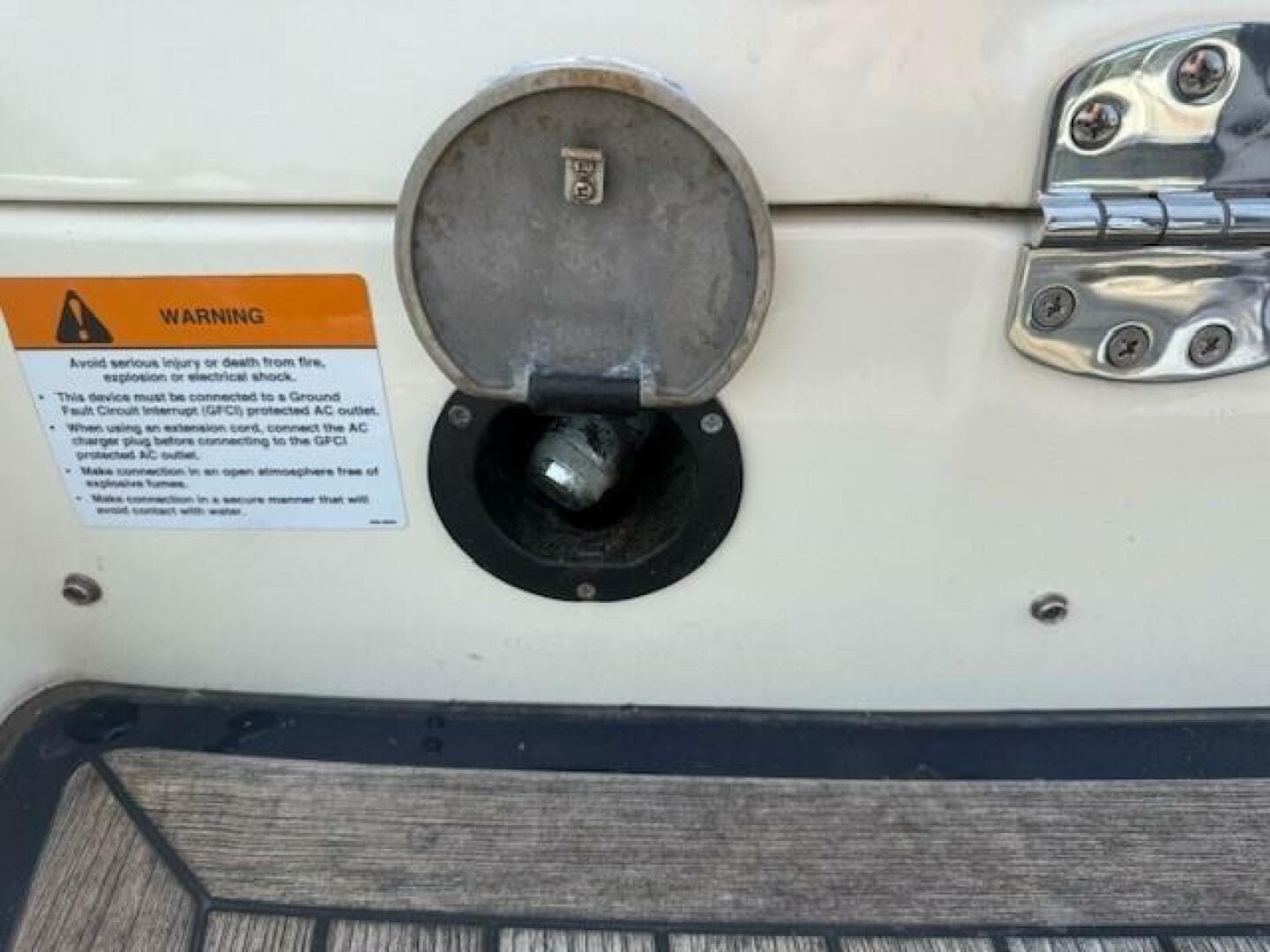 2014 Chris-Craft Launch — photo 39