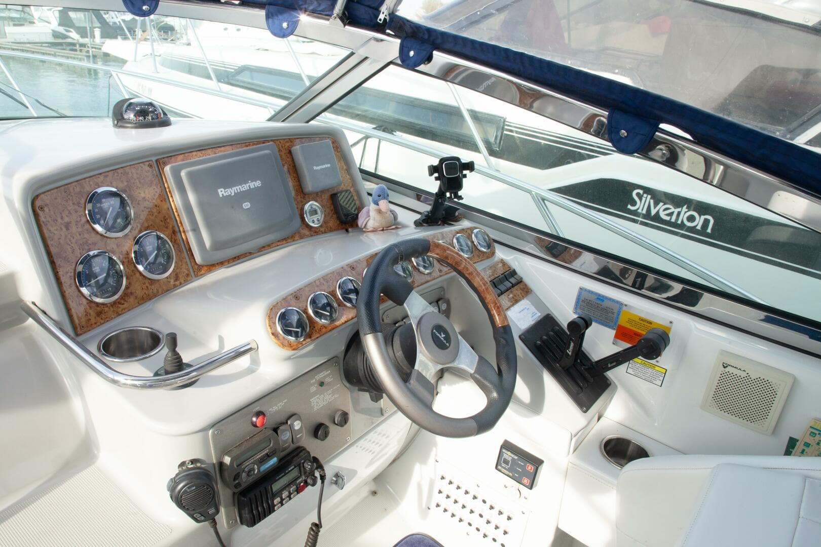 2006 Formula 31 Pc — photo 26