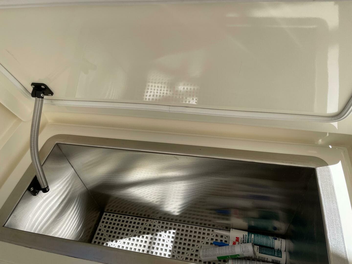 2007 Viking 52 Convertible — photo 53