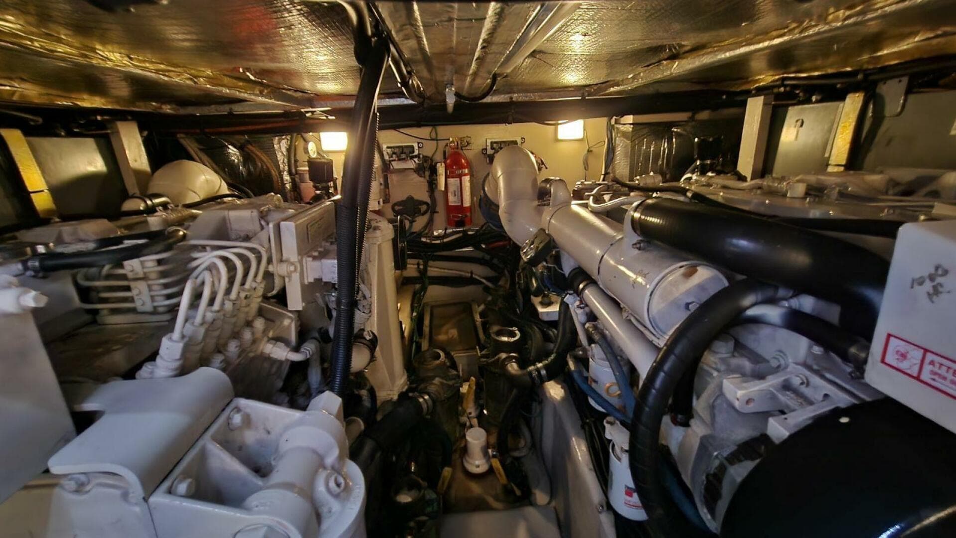 2004 Sea Ray 390 — photo 59