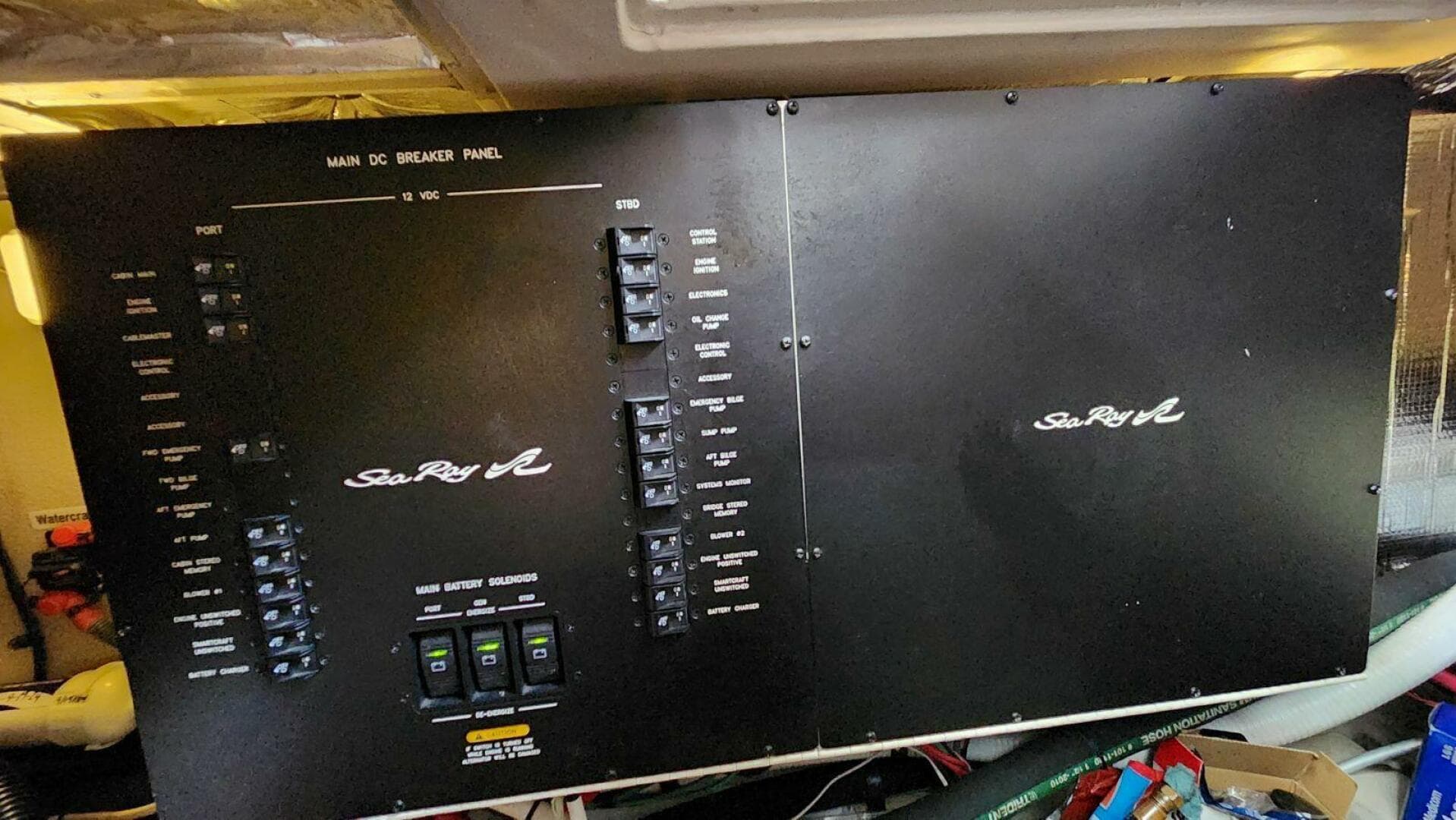 2004 Sea Ray 390 — photo 62