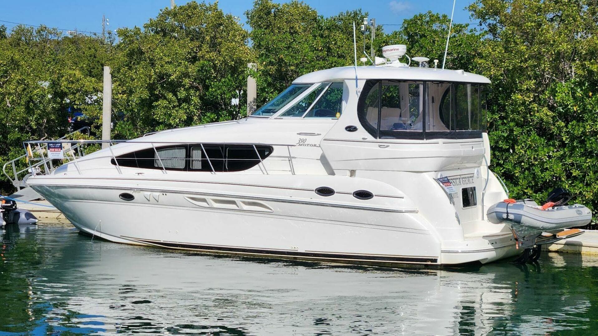 2004 Sea Ray 390 — photo 4