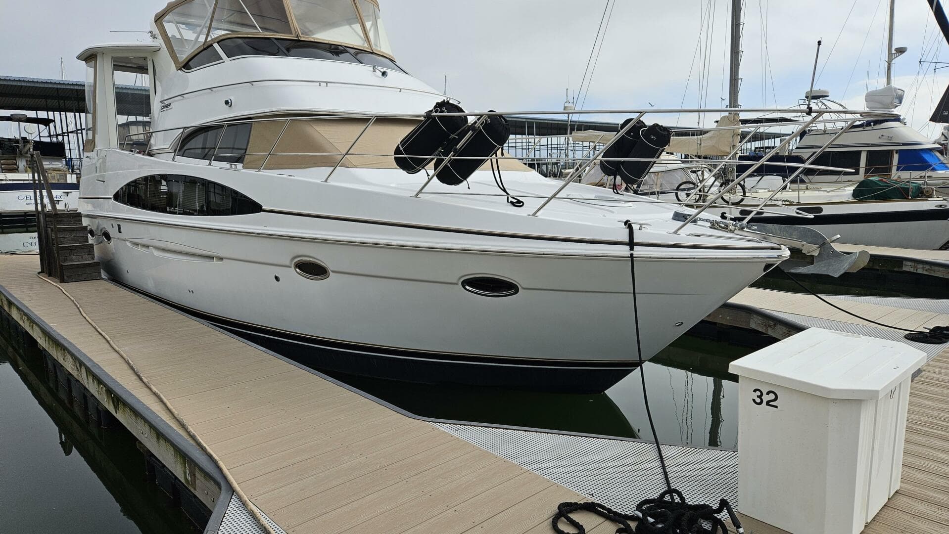 2002 Carver — photo 2