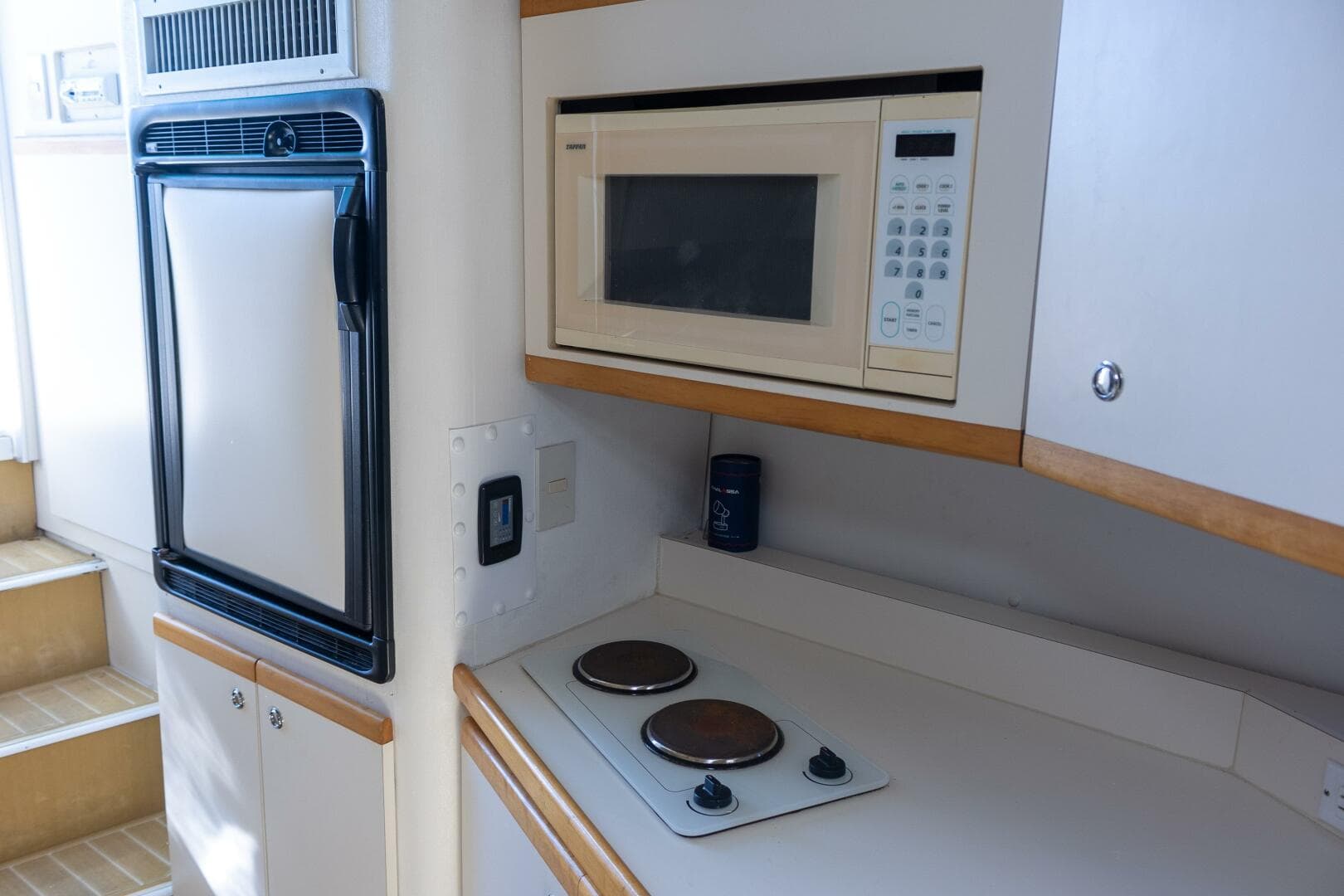 1995 Cruisers 3570 Esprit — photo 28