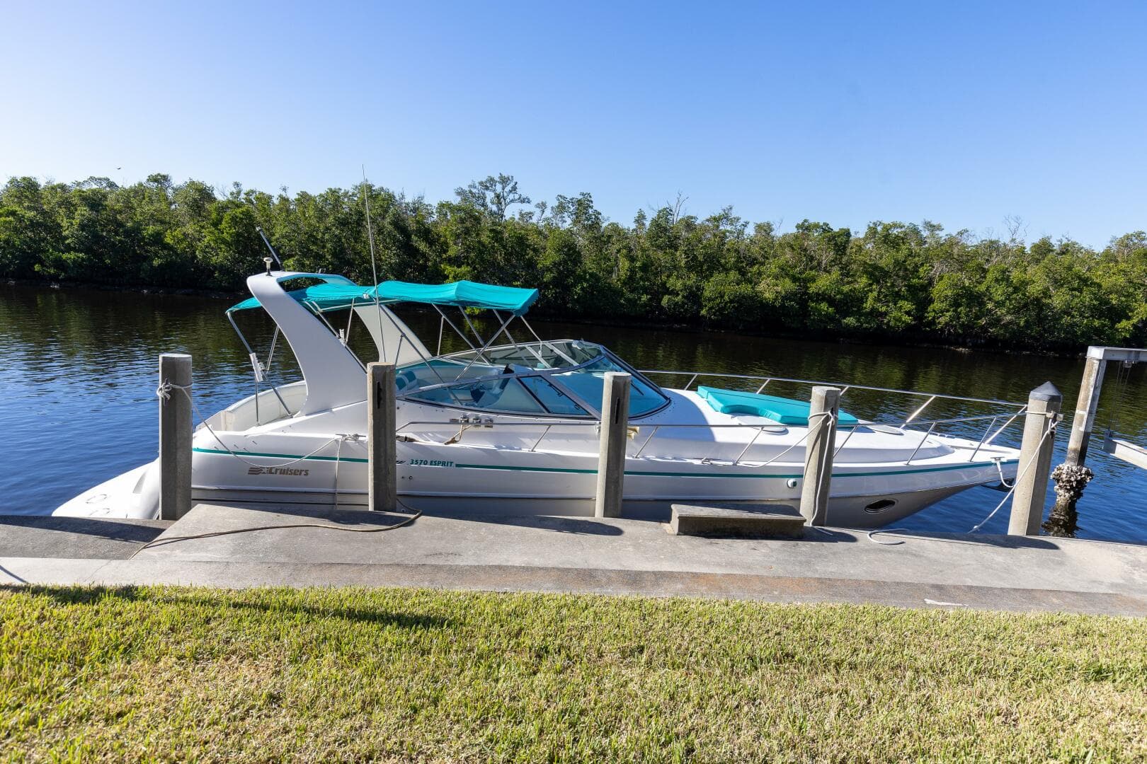 1995 Cruisers 3570 Esprit — photo 2